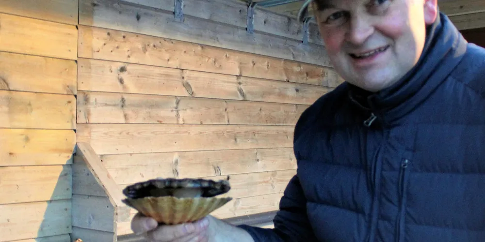 Jim Lorentsen opplever stor interesse for sine planer om fiske og mottak av sjøkreps på Helgeland. Helgelendingen eksporterer i dag mye kamskjell ut til kunder i Norge og Europa, og han ser fram til å også kunne by på arktisk sjøkreps.