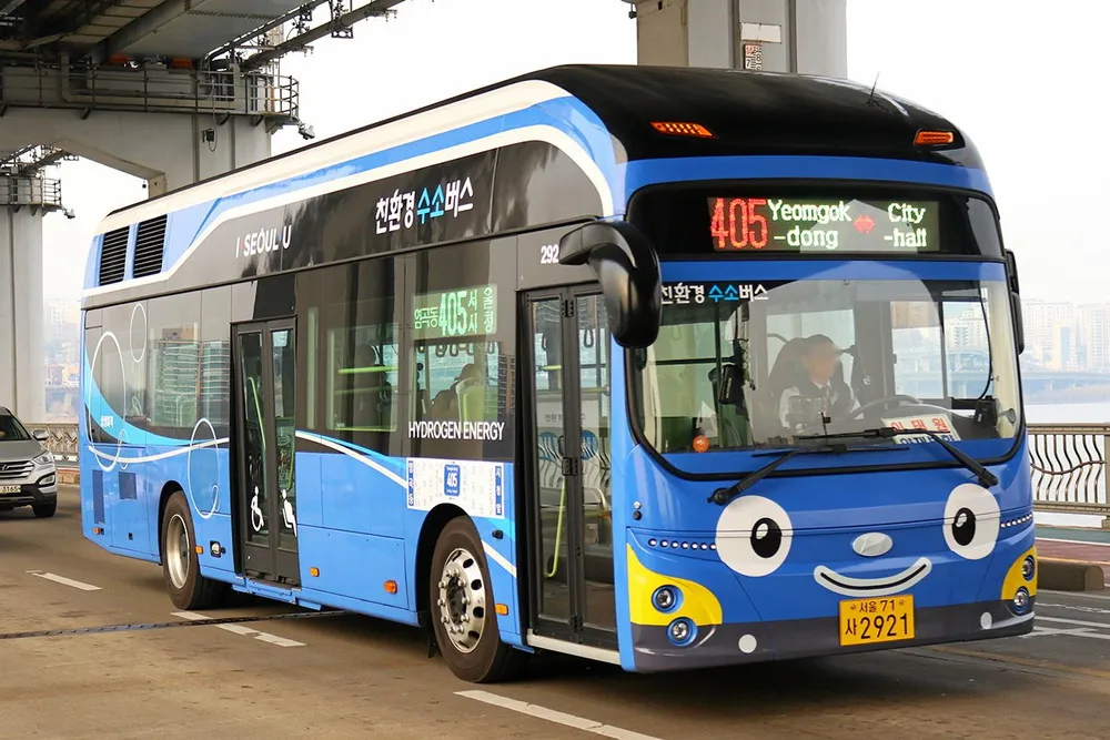 A rather happy Hyundai hydrogen Elec City bus in operation in the South Korean capital, Seoul.