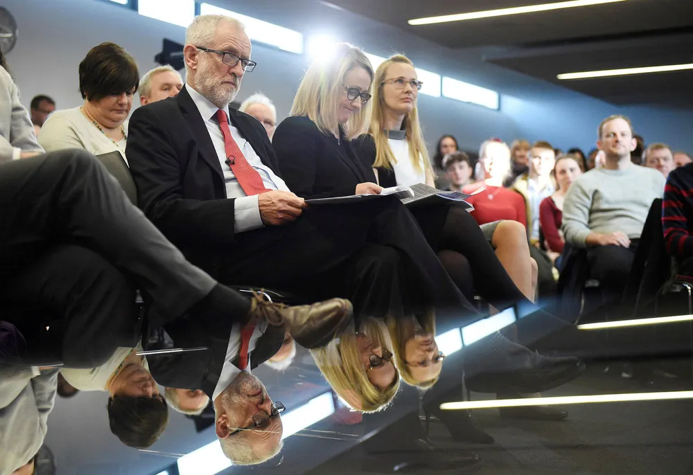 Labour-leder Jeremy Corbyn er historisk upopulær før Parlamentsvalget i desember.