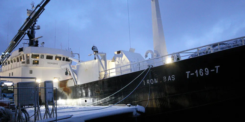 «Tromsbas» er en av de store og veldrevne snøkrabbebåtene som drar på fisket 28. desember.