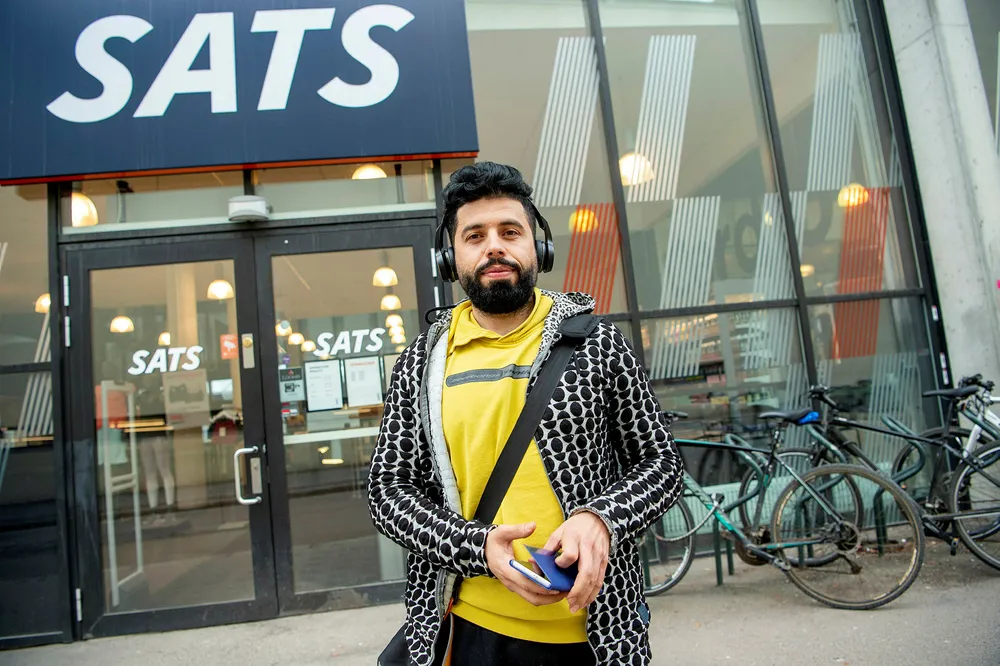 Gabriel Al Uokle (30) har nettopp trent på Sats på Bislett i Oslo. Han var ikke klar over at treningssenteret skulle stenges midlertidig.