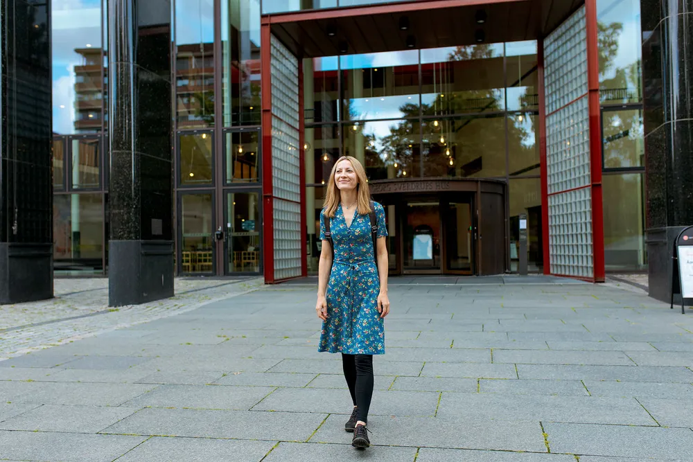 Mara Cogni (38) vil være student ved Blindern til høsten. Hun jobber nå fulltid som lærer og har studert flere ulike fag tidligere. Nå vil hun få mer kompetanse om ikt og læring i skolen.