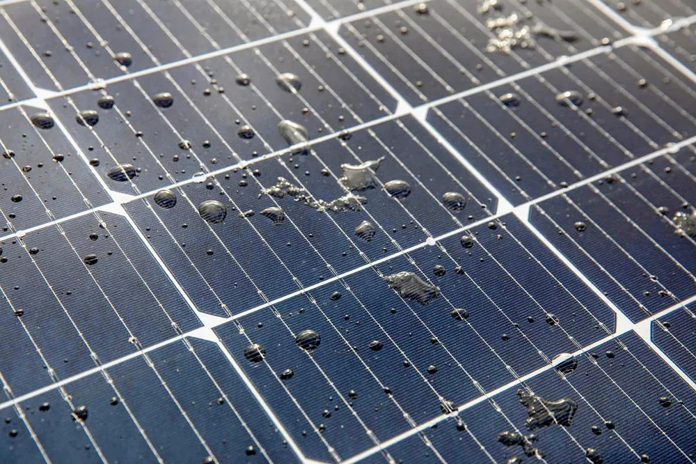 I en rapport bestilt fra Solenergiklyngen kommer Multiconsult med tre måter man kan bedre lønnsomheten for bakkemontert solkraft på grå arealer.
