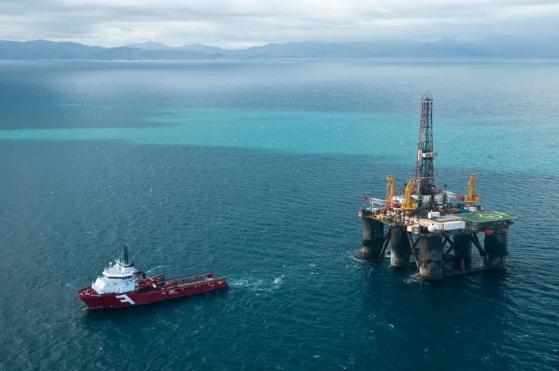 Pateke problems: AWE drilling sidetrack