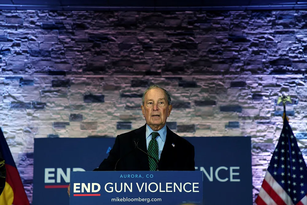 Milliardær Michael Bloomberg varslet at han vil gå inn for strengere våpenlover dersom han blir valgt til Demokratenes presidentkandidat ved neste års valg. Foto: Thomas Peipert / AP / NTB Scanpix