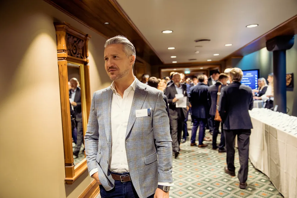 Forvalter Tom Hestnes får knapt rost Akers vårrengjøring nok.
