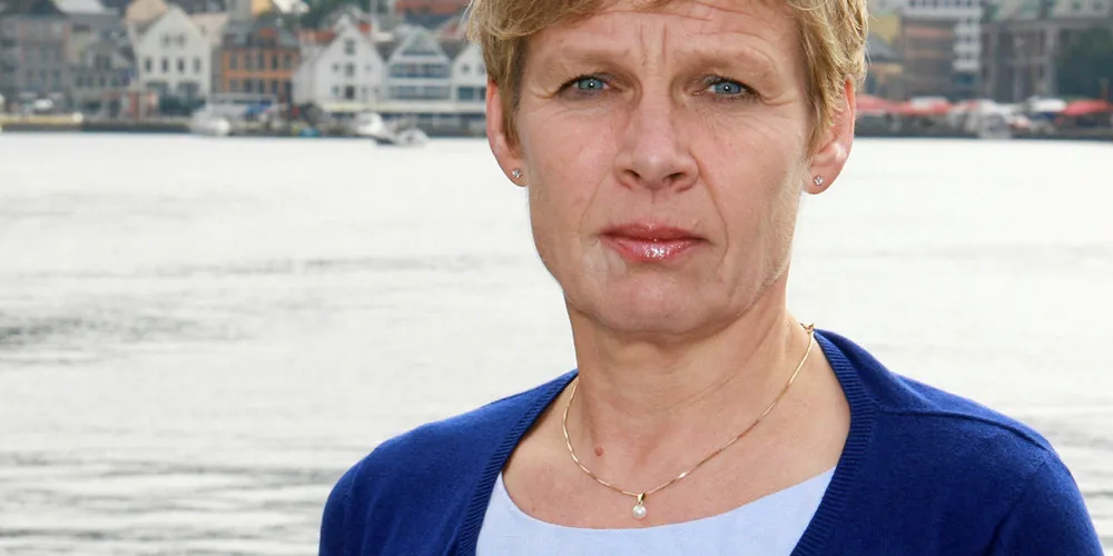 I KARANTENE: Fiskeridirektør Liv Holmefjord og mannen er i karantene etter at de kan ha hatt nærkontakt med en person som har testet positivt på koronaviruset, på et fly fra Flesland til Gardermoen søndag 1. mars.