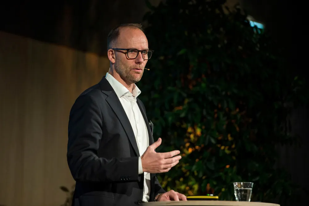– Vi fortsetter å se vekst i inntekter og lønnsomhet, sier Aker Solutions-sjef Kjetel Digre.