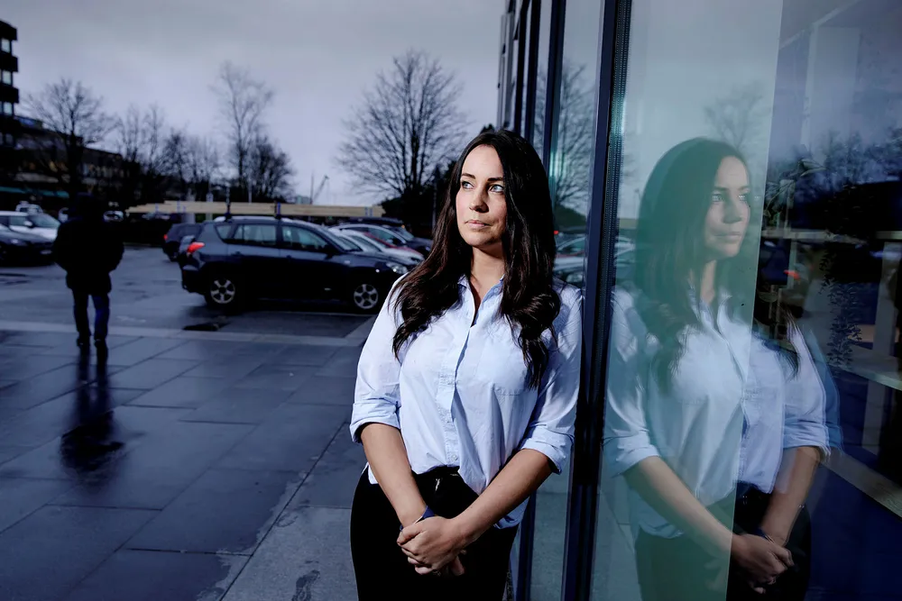 Julie Odden leder antihvitvaskingsarbeidet i Sbanken – tidligere Skandiabanken – og sier bankene er frustrert over ulike signaler fra Finanstilsynet og Økokrim. Først og fremst vil bankene at Økokrim følger opp flere av sakene de sender inn.