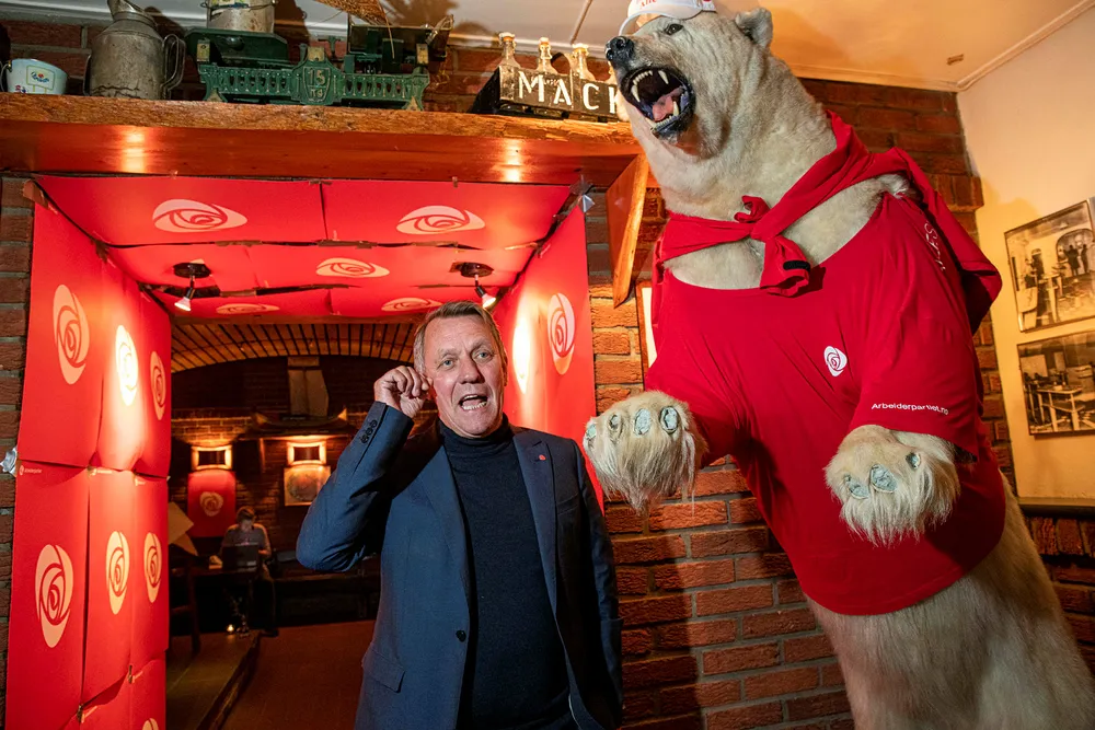 Gunnar Wilhelmsen er Arbeiderpartiets ordførerkandidat og kan bli ny ordfører i Tromsø. Her fra kveldens valgvake på Ølhallen. Foto: Lars Åke Andersen.