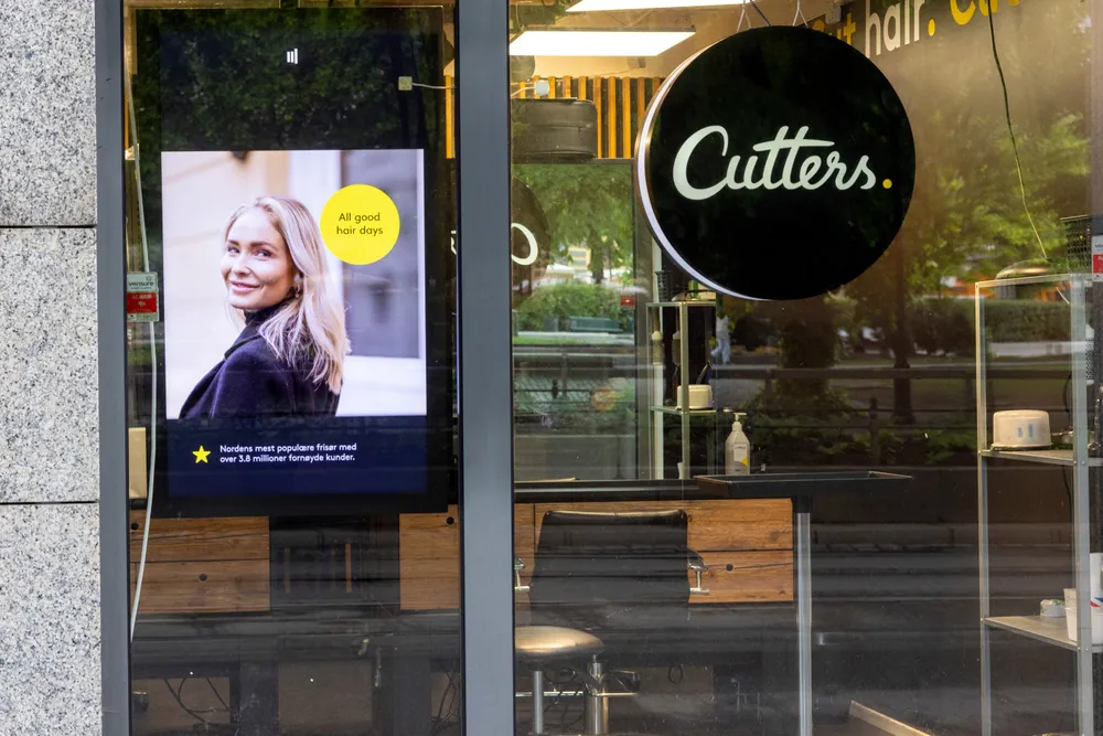 Flere Cutters-frisører skal ha reagert på desinfeksjonsmiddelet som ble tatt i bruk under pandemien. Salongen på bildet er ikke knyttet til saken.