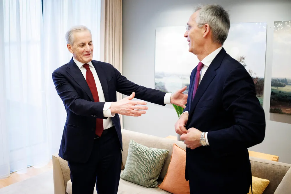Arbeiderpartiet har kommet til enighet i budsjettforhandlingene med SV og Senterpartiet. Her statsminister Jonas Gahr Støre og finansminister Jens Stoltenberg.