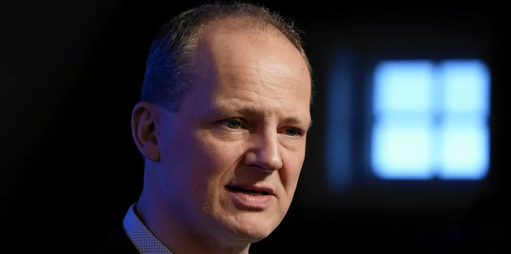 – Noen få aktører vil høste gevinsten, mens skattebetalerne tar all risiko, sier Frps Ketil Solvik-Olsen om LO og NHOs industriplattform.