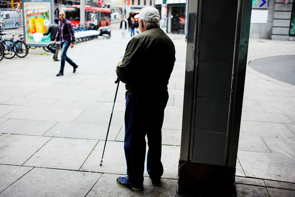 Rundt 30.000 personer med 15 milliarder kroner i fripoliser med investeringsvalg er utsatt for en lite kjent risiko som kan slå veldig hardt ut hvis de bestemmer seg for å bli pensjonister på feil dag.