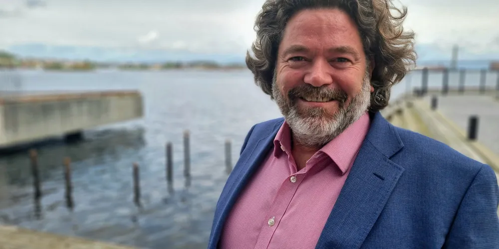 Aquaterra is a nutritionally better oil than today's rapeseed oil, and contains twice as much plant omega-3, Skretting Norway Manager of Sustainability and Public Affairs Leif Kjetil Skjaeveland said.