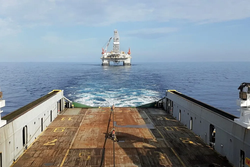 En route: the drilling rig Valaris DPS-1 on its way to Australia