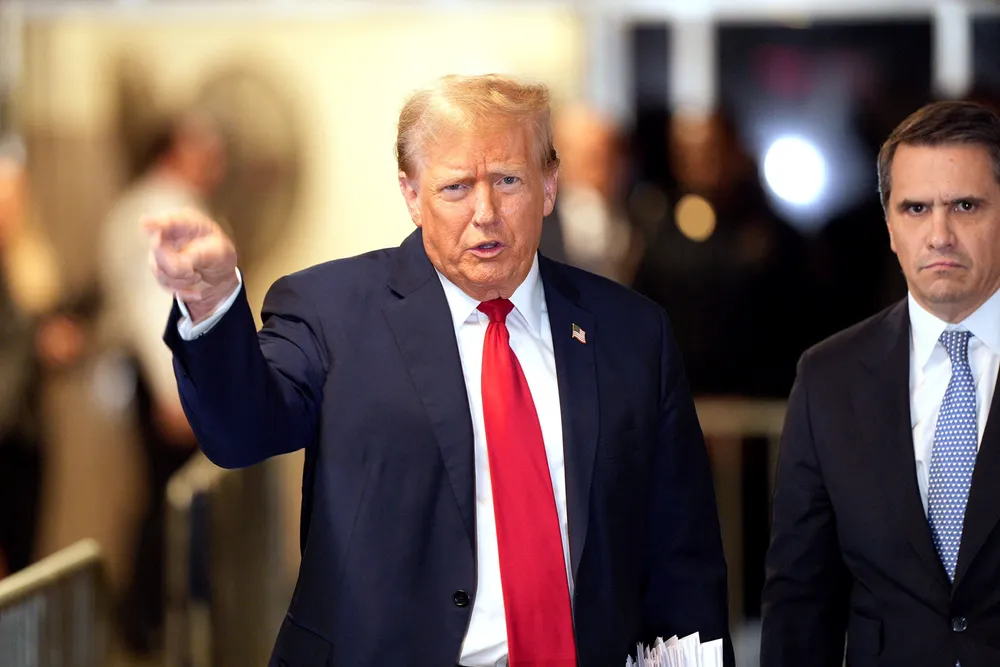 Donald Trump er den eneste presidenten i amerikansk historie som er tiltalt i en straffesak. Han kan bli valgt på nytt til president i november. Vil underskuddet på statsbudsjettet øke under Trump, og vil det true dollarens dominans?