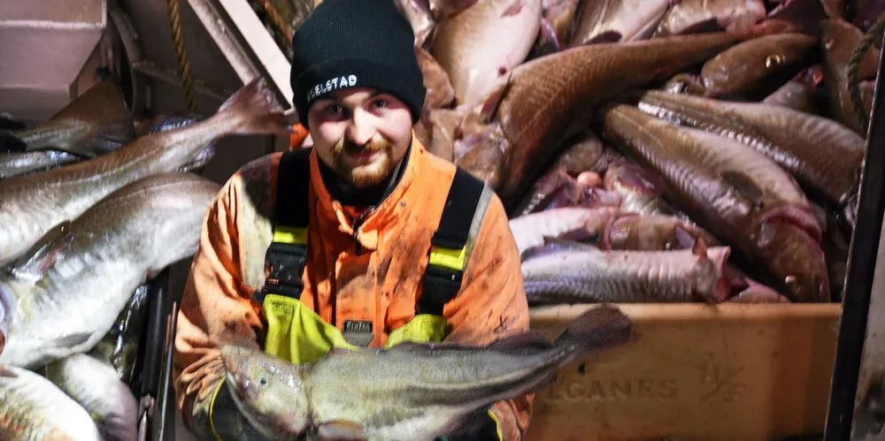 Benn Ole Stensvold fikk denne torsken i garnet i påsken utenfor Laukvik i Lofoten.