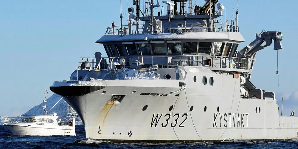 PÅ VAKT: Kystvakten og KV «Heimdal» vil også i framtida være å se på Lofothavet, men etaten ønsker seg regler og fiskere som kan fungere godt sammen, også uten denne typen vakthold.