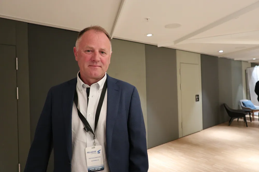 Kristian Sandtorv, styreleder i Pelagisk forening åpnet årsmøtet deres 29. april 2025.