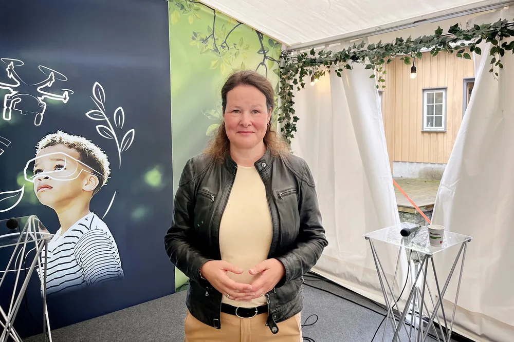 Ansatte i Kongsberg Maritime ble kontaktet av rekrutterere med attraktive jobbtilbud via Linkedin. Hensikten var å utplassere spionvare som kan stjele selskapets informasjon. Det bekrefter Anette Bonnevie Wollebæk, avdelingsdirektør for kommunikasjon og samfunnskontakt i Kongsberg Maritime.