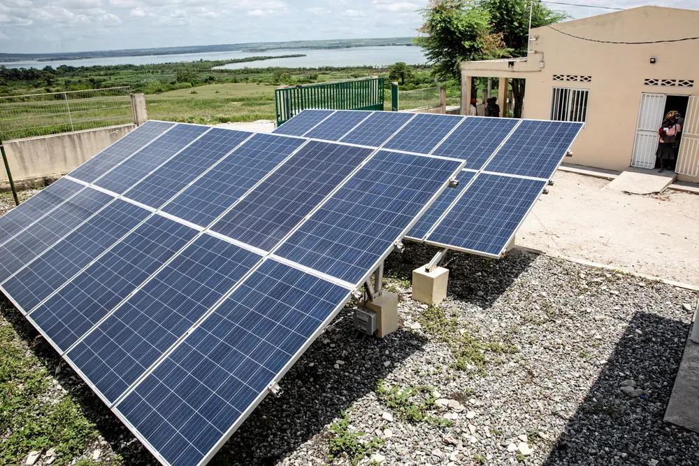 Power provision: Eni, together with its partners, is installing solar plants at health facilities in Angola, including the rural Kilunda hospital in Luanda province