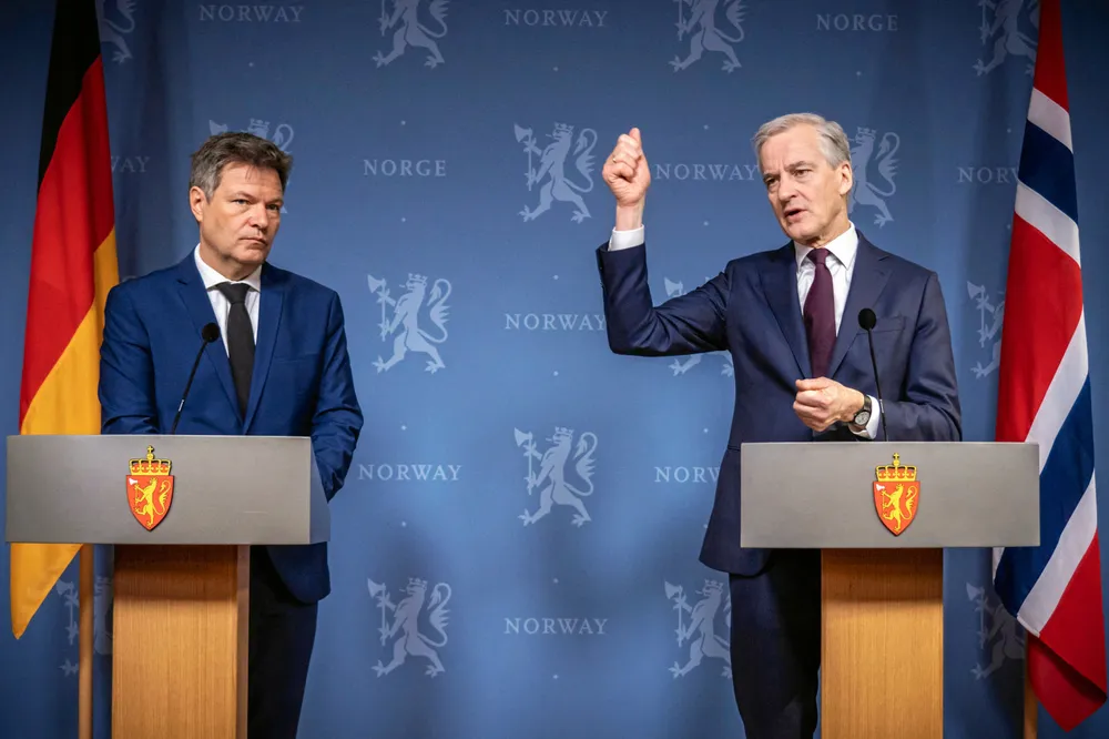 Norwegian Prime Minister Jonas Gahr Støre, right, and German Vice-Chancellor Robert Habeck announcing the plan in January 2023.