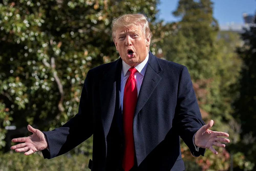 President Donald Trump ber guvernøren i California om å ta seg sammen.
