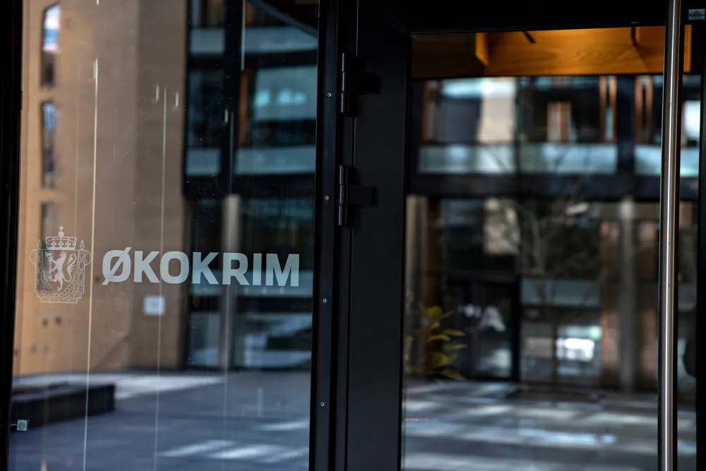 Norge bør etablere en egen varslingslov for de alvorligste forhold, som korrupsjon, mens arbeidsmiljø bør håndteres i virksomhetene, skriver artikkelforfatterne.