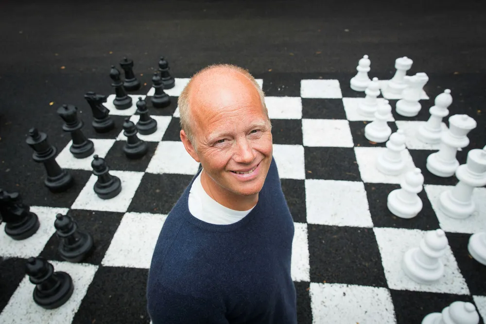 Gambit-sjef Henrik Halvorsen mener bredde er en fordel for å møte behovene til markedet og de største selskapene i Norge. – Et selskap kan ikke se isolert på en krise, uten å vurdere hvordan dette påvirker tilliten til merkevaren, selskapets omdømme, eller evne til å få tak i de folkene de ønsker, sier han. Foto: Sondre Transeth