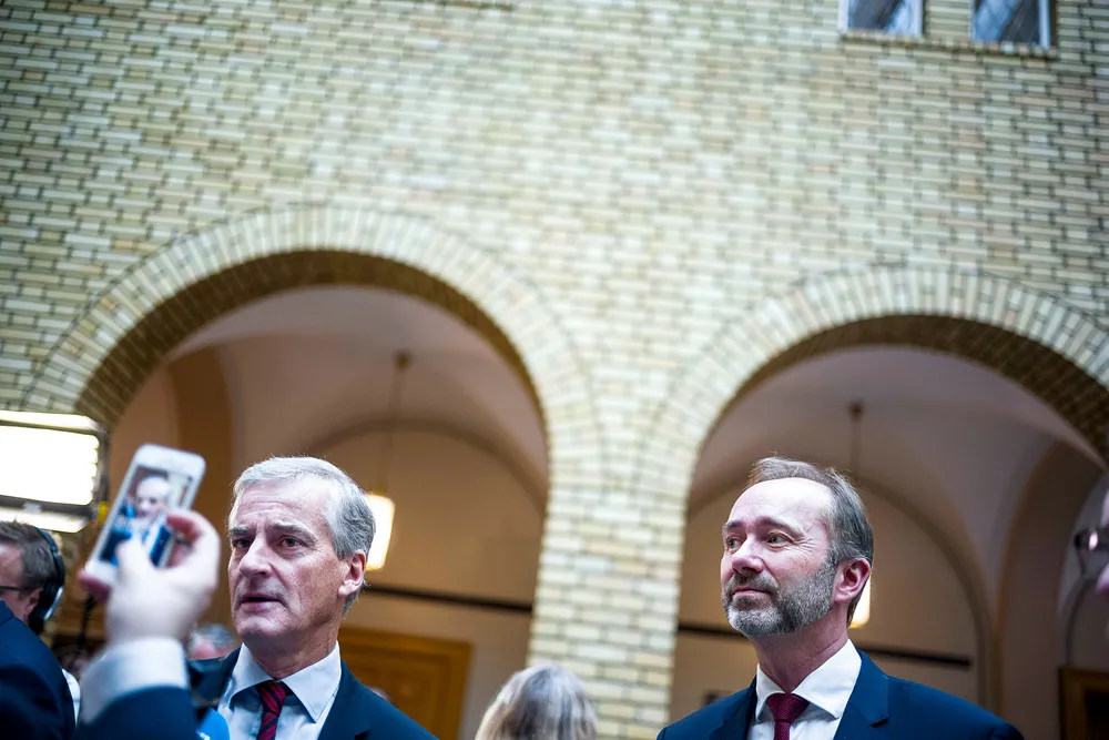 - Jeg har selv rådet Giske til å trekke seg, uttalte Ap-leder Jonas Gahr Støre i en pressemelding. Mandag orienterer Støre sentralstyret om hvorfor han mener det er riktig at Trond Giske (til høyre) går av som nestleder. Foto: Gunnar Blöndal