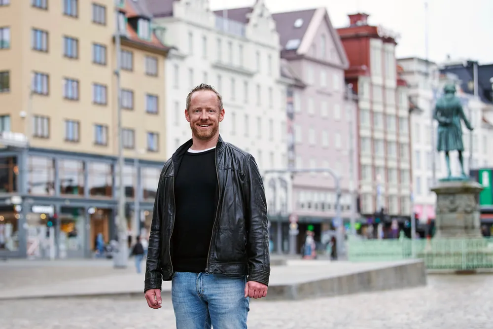 Bergenser Jesper Algaard bak oppstarten Friendr ser lyst på fremtiden etter sist måneds kapitalinnhenting.
