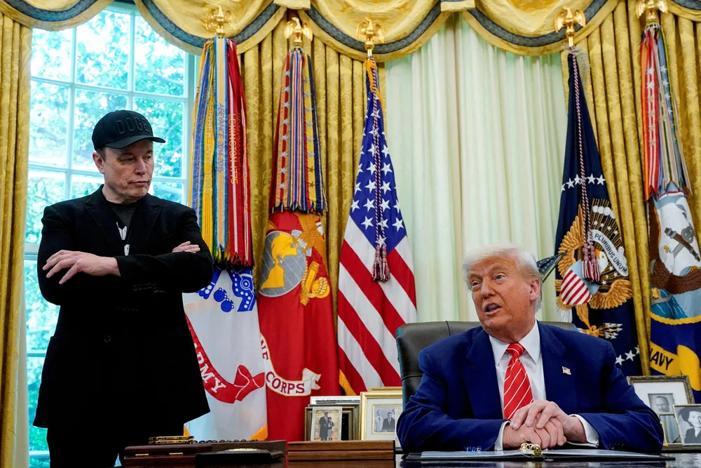 I et innlegg på Truth Social foreslår Donald Trump at effektiviseringsinitiativet Doge, som Elon Musk var en uformell leder for, skal gå gjennom støtten Elon Musks selskaper får fra det offentlige. Her fra da Musk gikk av som Doge-leder i slutten av mai.