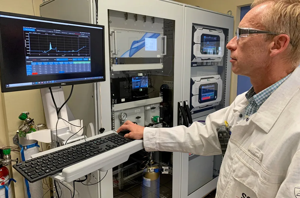 An SGS technician at work in a laboratory with hydrogen testing capabilities in Le Havre, France.