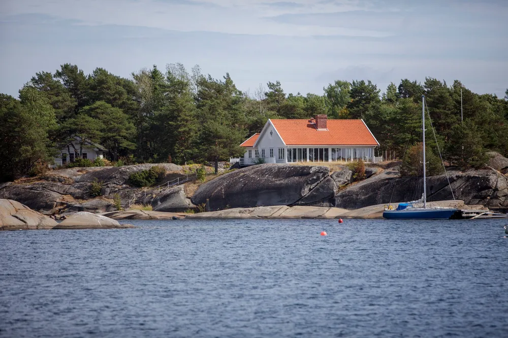 Clauson-familien ville bygge svømmebasseng og tennisbane og nærmest doble fotavtrykket på Tjøme-hytta.