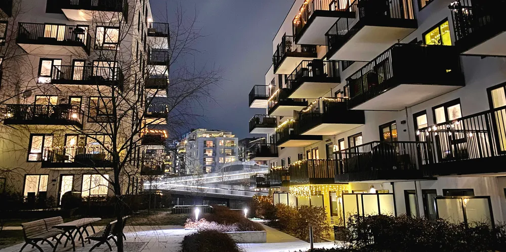 Strømprisen stiger fra lørdag til søndag i Sør-Norge. Samtidig opprettholdes eksporten slik at produsentene får maksimal verdi ut av vannet i magasinene.