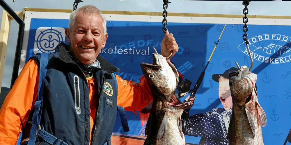 STOR LYSING: Tom Unsgaard med lysing på 10,1 kilo.Foto: Einar Lindbæk