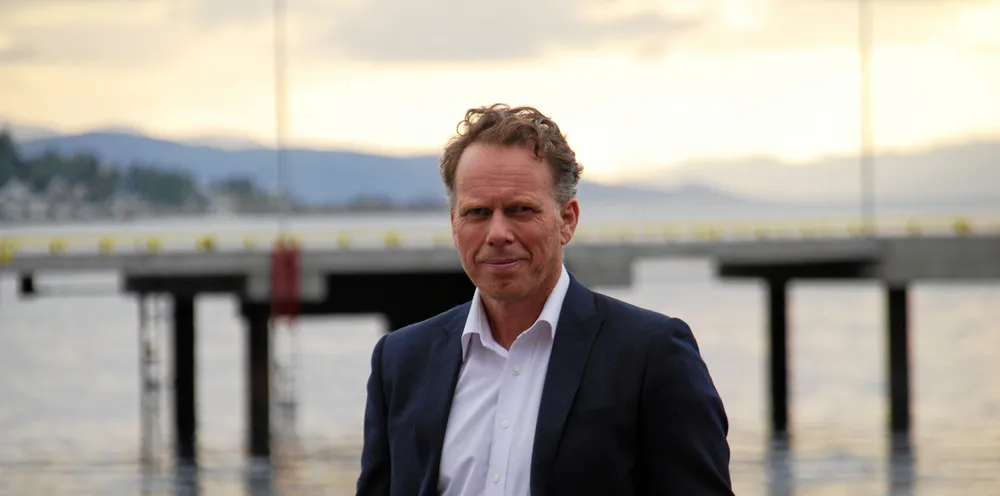 – Nå stoler vi på at politikerne gjør det de har sagt de skal gjøre, sier Børge Soleng, daglig leder i Lerøy Norway Seafoods, som er glad for å modernisere anlegget i Båtsfjord.