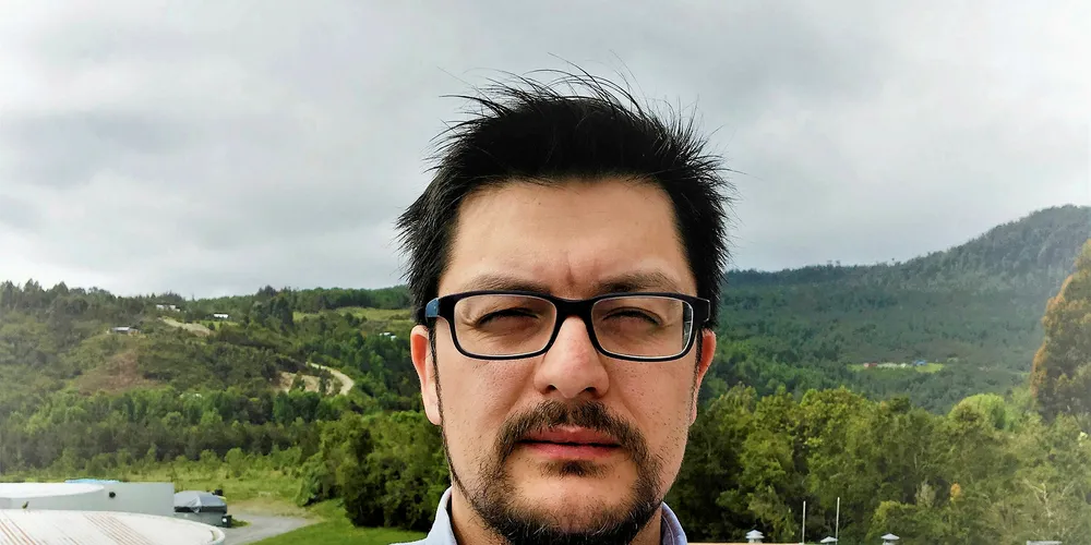 Benchmark Chile Broodstock Production Manager Roberto Munoz.