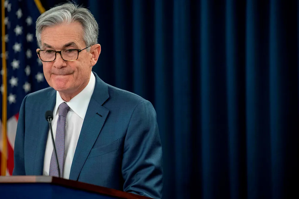 Fed-sjef Jerome Powell tar nå alle midlene han har i bruk for å begrense skadene.