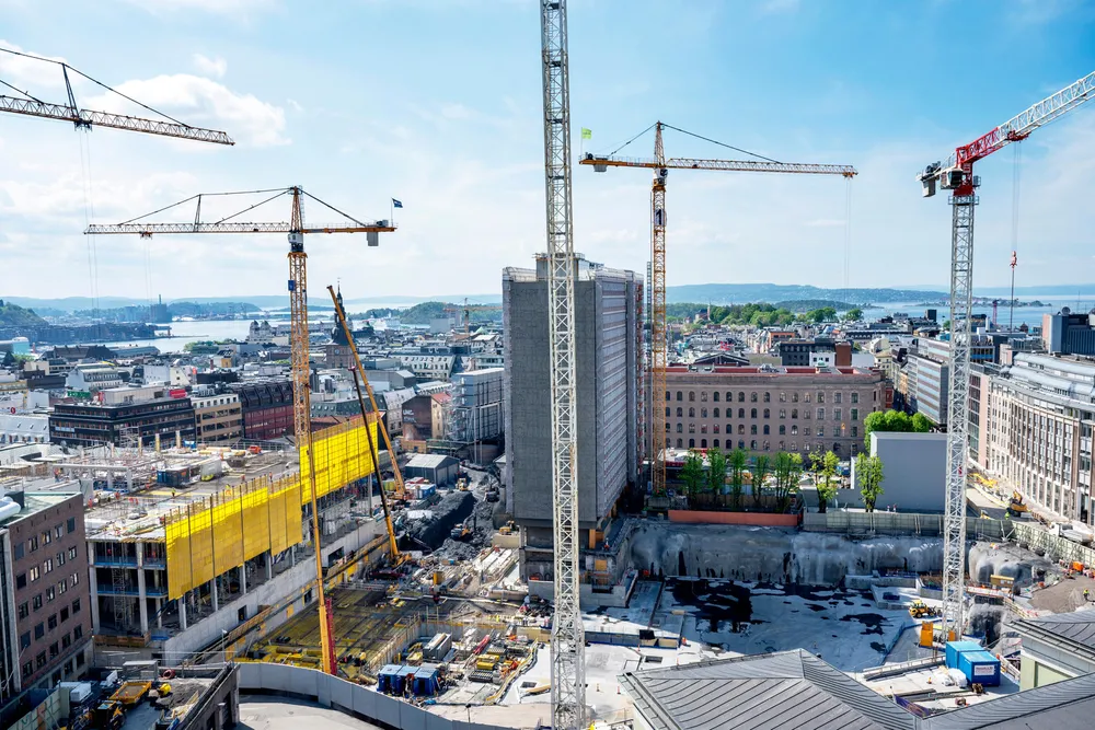 Det nye regjeringskvartalet er under oppføring. Nå frykter ansatte for sikkerheten.
