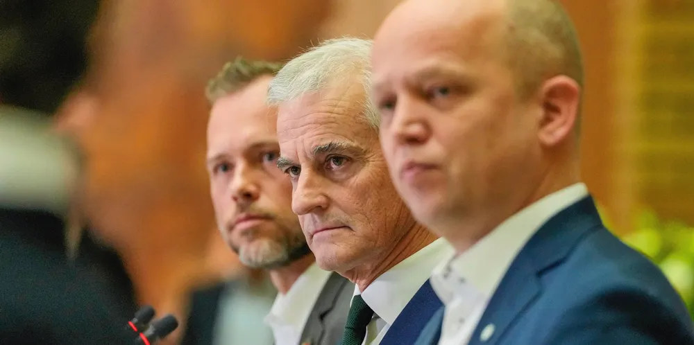 Trioen Lysbakken, Støre og Vedum presenterte budsjettforliket tirsdag kveld.