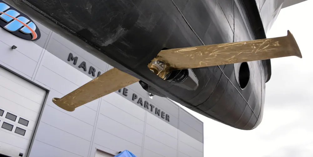 Wavefoil has developed wings that can reduce fuel consumption by stabilizing vessels in the water. Here seen on a whale watching boat.
