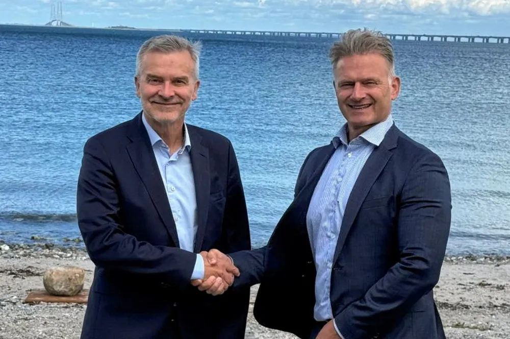 Klaus Nielsen (L) is leaving Espersen after 37 years at the company. He will be replaced by Tino Bendix (R).