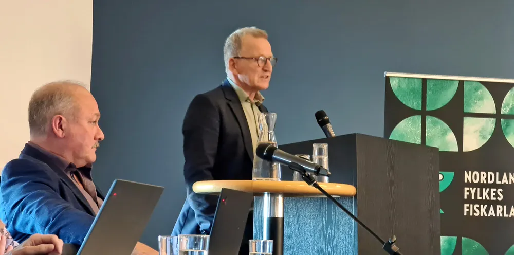 Fiskarlagsleder Kåre Heggebø kom med en kort hilsen til årsmøtet, der han minnet dem om at beslutningene de tar, vil påvirke hele organisasjonen.