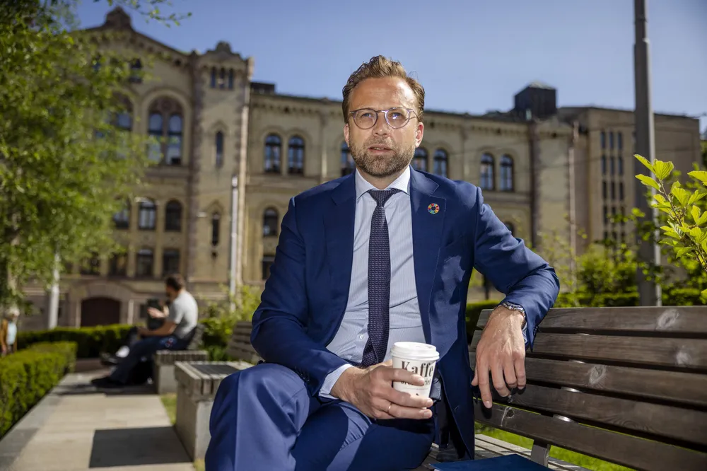 Etter hver periode blir det vanskeligere og vanskeligere for stortingsrepresentant Nikolai Astrup (H) å bestemme seg for gjenvalg eller ikke. Men nå har han gjort det.