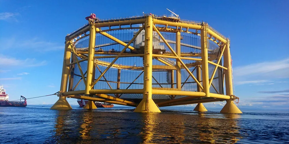 Havmerden til Salmar «Ocean Farm 1».