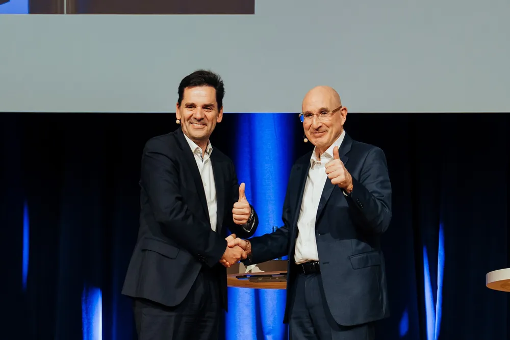 Nordex CEO José Luis Blanco (r), UKA CEO Gernot Gauglitz