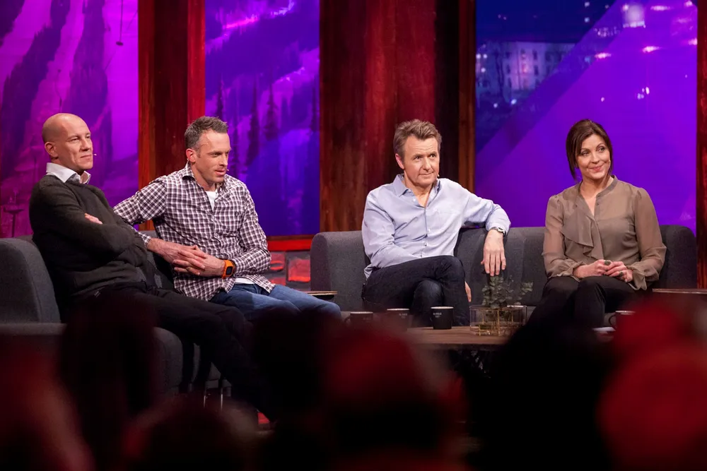 Henrik Elvestad, Anders Aukland, Fredrik Skavlan og Liv Grete Skjelbred var gjester i program nummer to av «OL-kveld» på TVNorge. Foto: TVNorge/Roy Darvik
