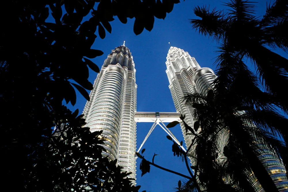 Landmark: Petronas Twin Towers in Kuala Lumpur, Malaysia